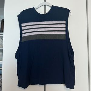 We the Free muscle tee tank